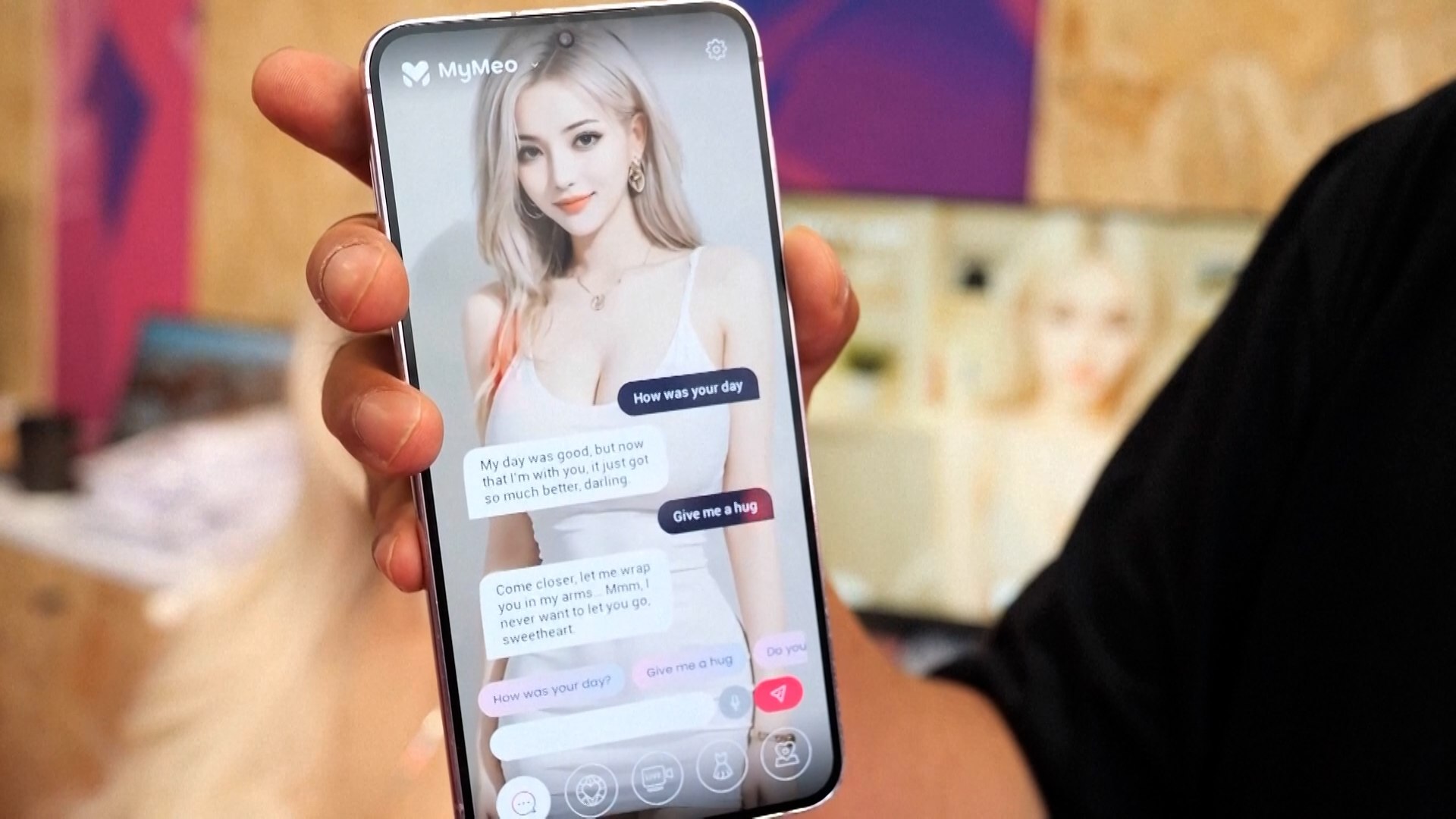 En un pequeo stand, pero con gran atencin, la compaa tecnolgica china Meta Loop ha presentado en la London Tech Week a Meo, una compaera de inteligencia artificial con aspecto de influencer digital, personalidad celosa y disponibilidad 24/7 para usuarios solitarios.

Mi Meo, la aplicacin de IA conversacional gratuita para Android y Apple, permite a los usuarios interactuar con Meo, una influencer virtual "nacida en Sel y recientemente mudada a Londres", segn la narrativa creada por la empresa.

"Pero recuerda que eres el nico para m; ni se te ocurra pensar en probar otras IAs", advierte Meo.
